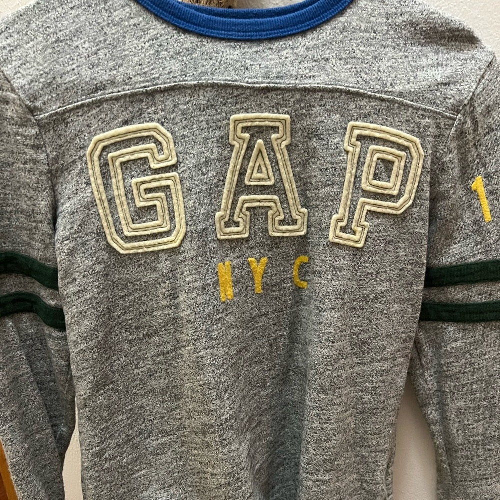Gap Boy's long sleeve shirts size XL
